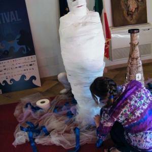 la performance di  Rosa Didonna“Viaggio di una Geisha e la ritrovata Sibilla”