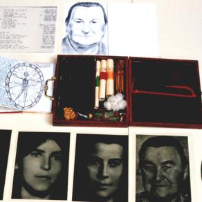 Casetta magica di passato, presente ed eternità 