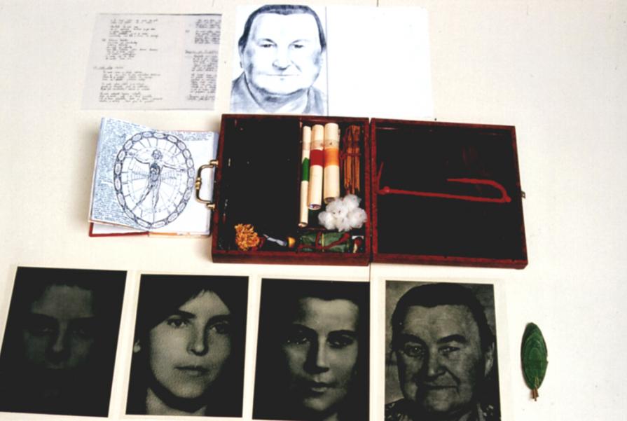 Casetta magica di passato, presente ed eternità 