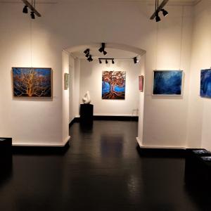 Artistic staff "Messaggi", Maristella Angeli, at the "Arte Borgo Gallery", Rome