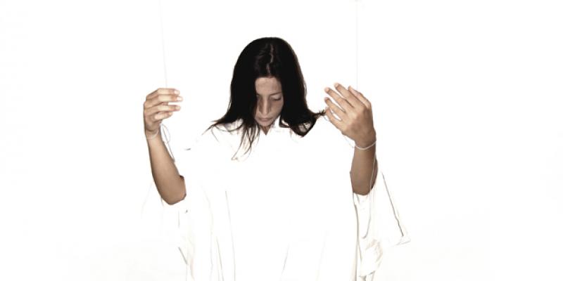 The eon is a child playing