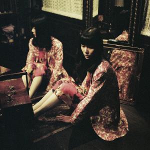 Voyager  Women   2012 S/S