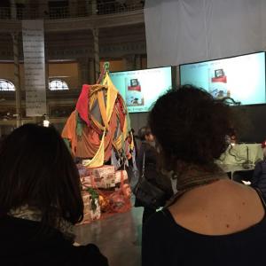 One sea and one word