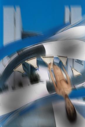 la voracita delle banche divorano nuclei famigliari.senza pieta.