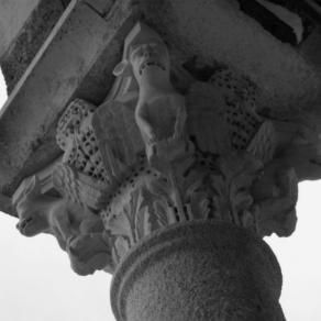 particolare gotico- saccargia-sassari