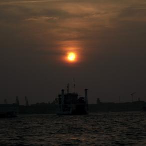 il sole che saluta la sera 