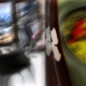 08,45 si apre,passa di fronte a me.....per una nuova via.