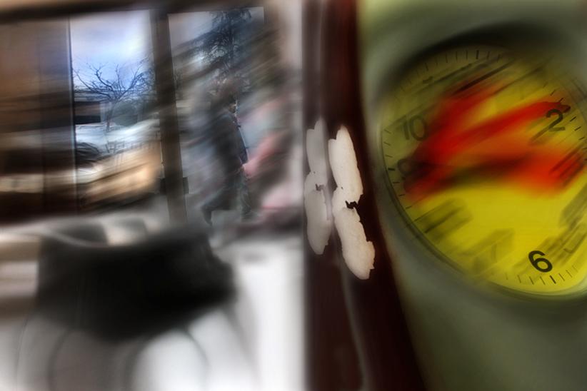 08,45 si apre,passa di fronte a me.....per una nuova via.