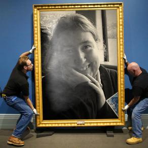 . . . Oh Issa !!! . . . 