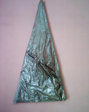 la mia mano ti cerca lasciati prendere....