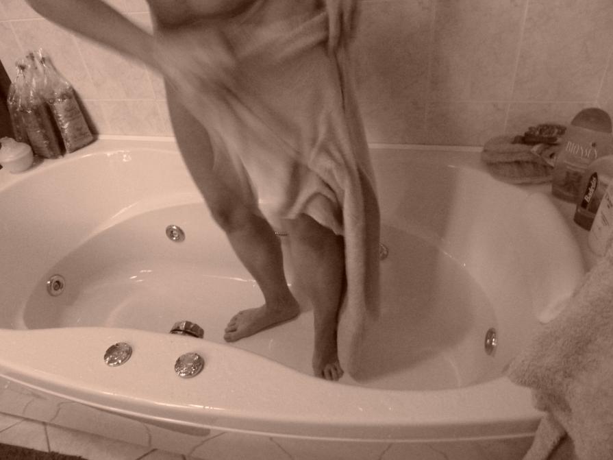 THE BATHROOM, 27-12-2012