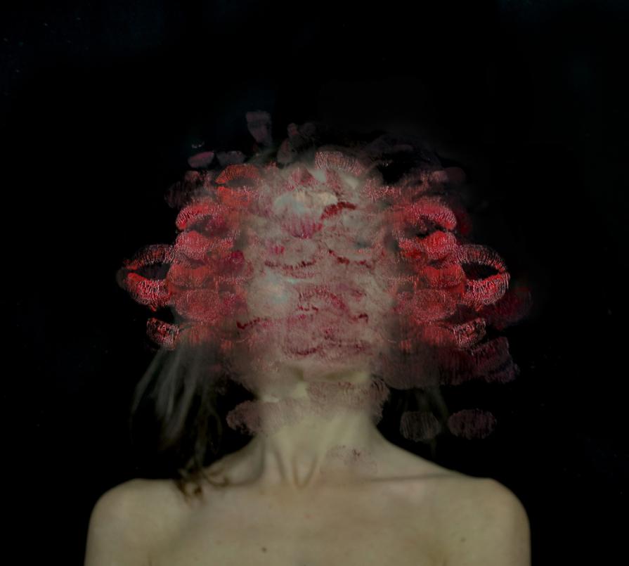 THE SILVER MIRROR | Kiss 1