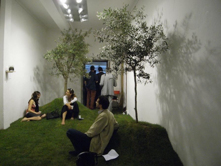 Toglietevi le scarpe prima di entrare