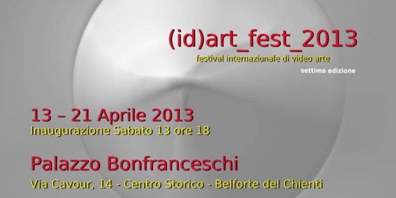 THE  DIVERCITY: many words only one UNIVERSE";