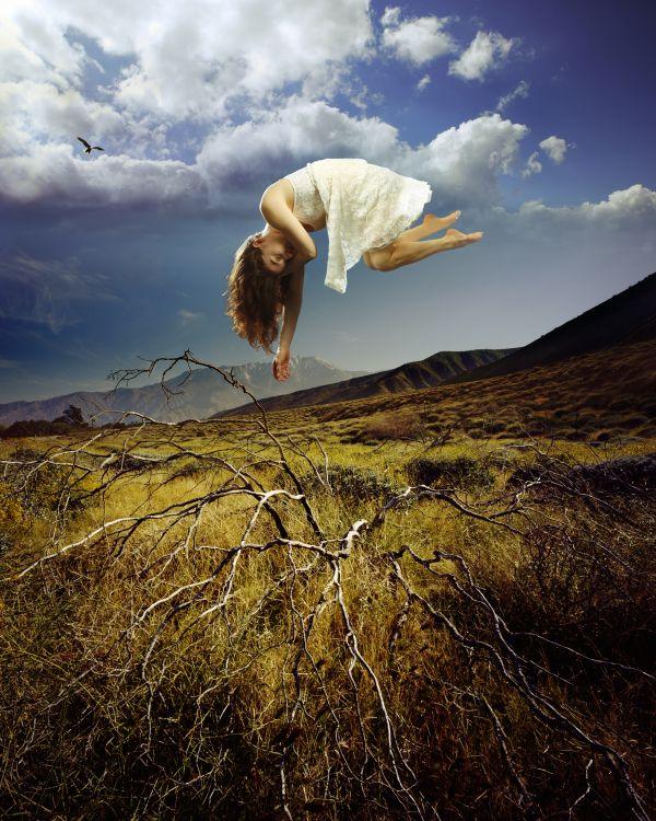 Un viaggio fra due mondi Un viaggio fra due mondi