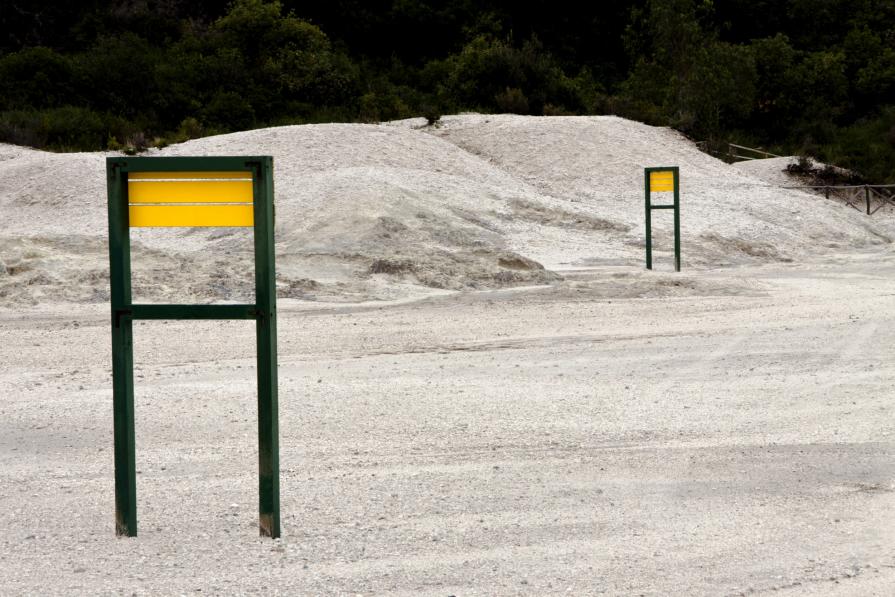 Spazio metafisico - Pozzuoli Solfatara
