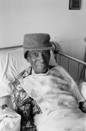 Wesley B. L'UOMO DEI CAPPELLI.