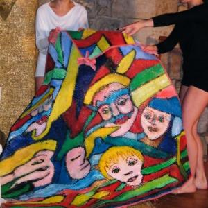 "Patriarchal family in the limelight" "Patriarchal family in the limelight"