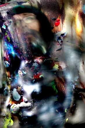 un artista pittore poeta inprigionato dalla sua intelligenza.