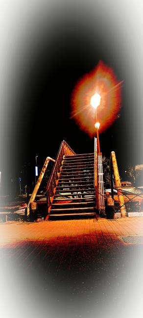 La notte è un mondo che la stessa notte illumina...!!!