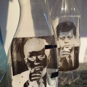 TIED & SQUEEZED. RECYCLED PHOTOGRAPHS (2008-2018) : SOLO SHOW TIED & SQUEEZED. RECYCLED PHOTOGRAPHS (2008-2018) : SOLO SHOW