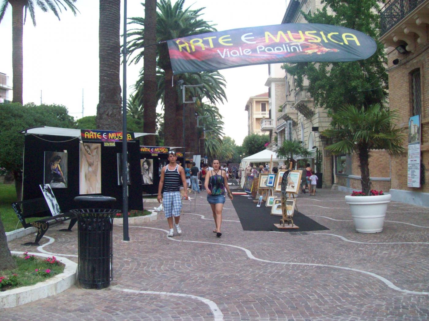 Arte e Musica -Via Paolini 