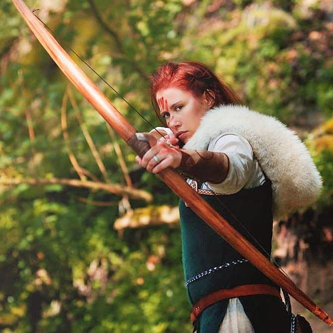 DOMINA IN FABULA (Cattive ragazze) DOMINA IN FABULA (Cattive ragazze)