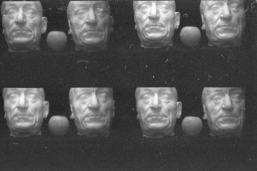 Il mercante e la mela Il mercante e la mela