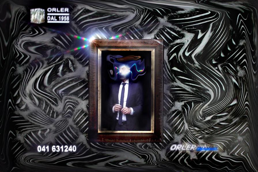 manschera di un televenditore d'emozioni,io spettatore avido di parole.