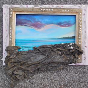 "Naphthamide maroon mon amour (ovvero, omaggio alla sera)"