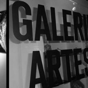 PARIS IN LOVE PARIS IN LOVE