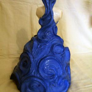 I “Volti” del lavoro, La Donna, regale e laboriosa