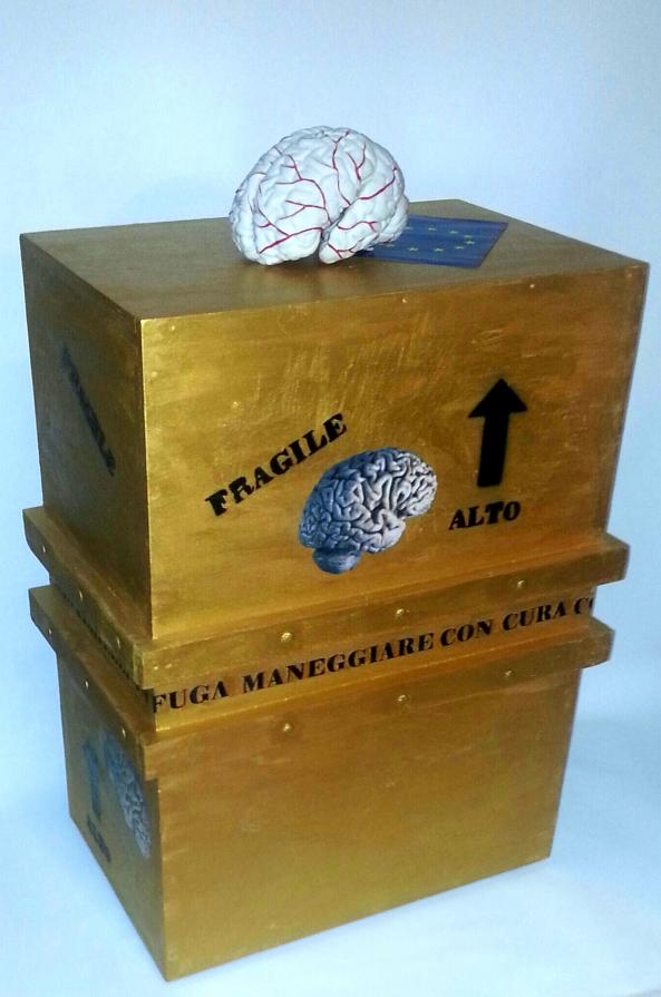 Maneggiare con cura (Contiene cervelli in fuga) Maneggiare con cura (Contiene cervelli in fuga)