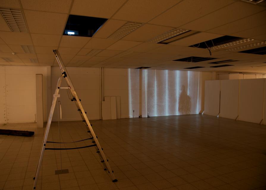 Titel: Hierarchy rules & RAW Material - video Installation overview2
