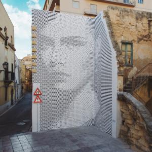 FAMOUS AND YOUNG FAMOUS AND YOUNG